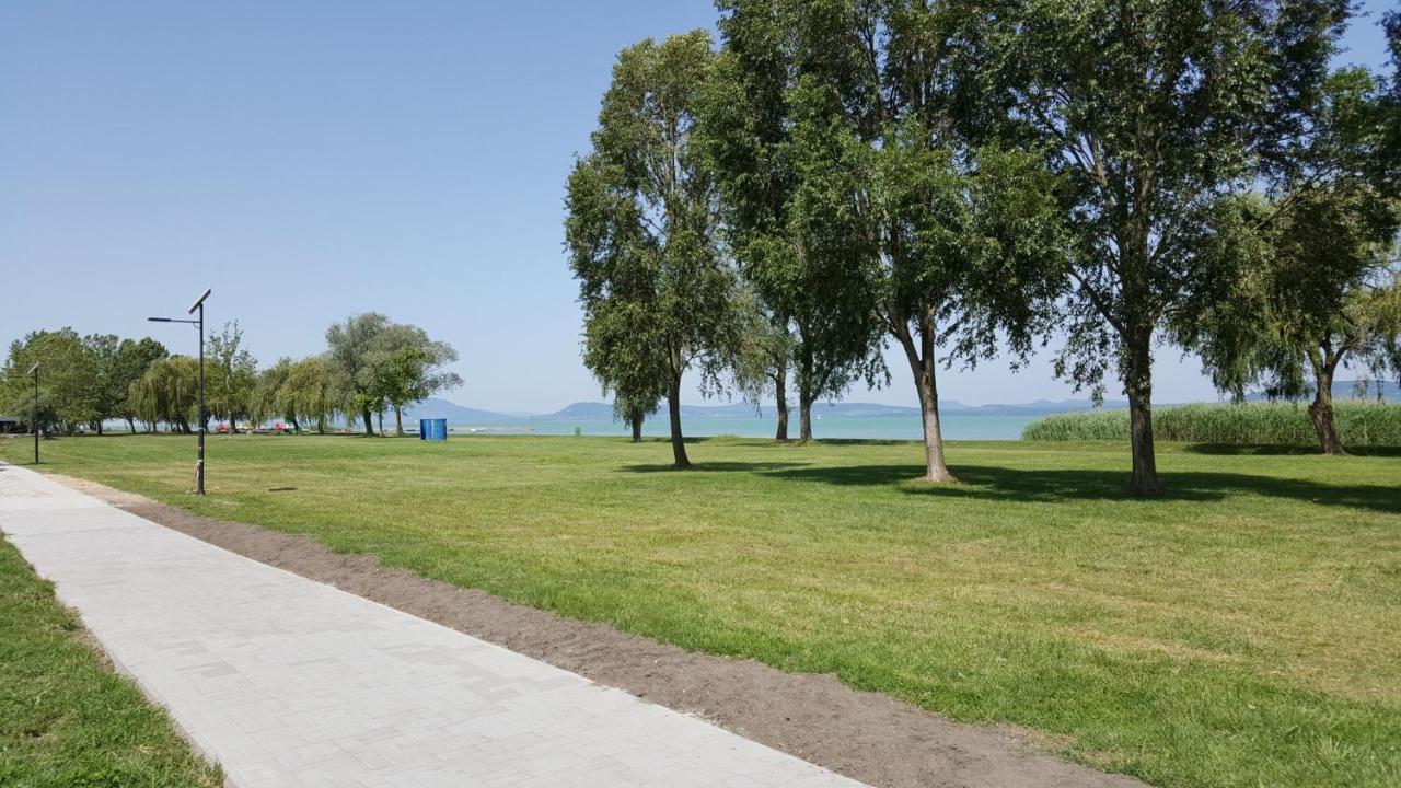 Lelle Resort B20 Balatonlelle Zewnętrze zdjęcie