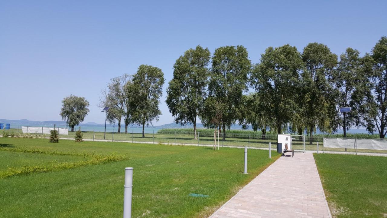 Lelle Resort B20 Balatonlelle Zewnętrze zdjęcie